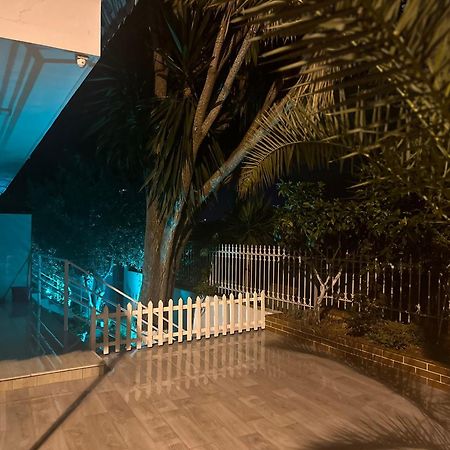 Villa Kristiana Sarandë エクステリア 写真