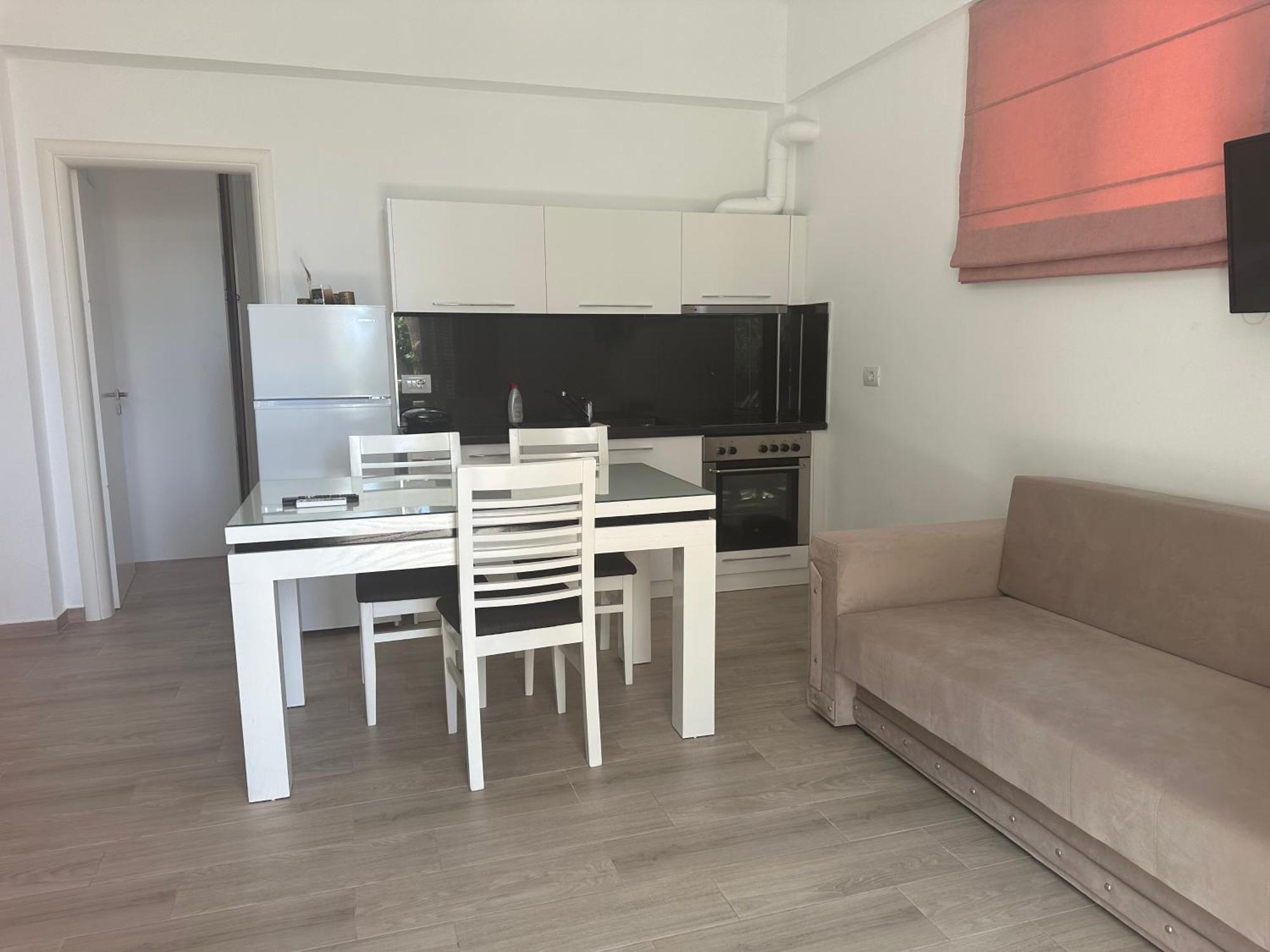 Villa Kristiana Sarandë エクステリア 写真
