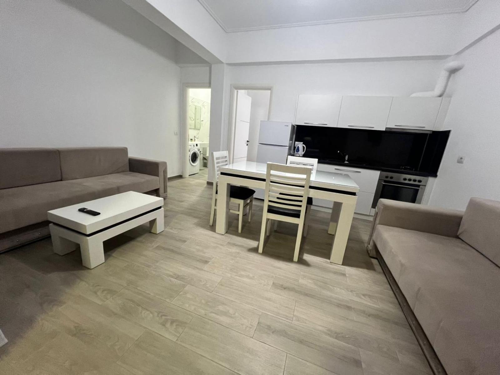 Villa Kristiana Sarandë エクステリア 写真